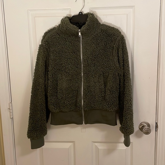 ❌SOLD❌ Green bomber jacket - Picture 1 of 4